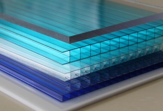 PC陽光板出現開裂的原因