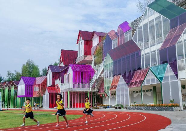 PC板搭建的“中國最美的鄉村小學”