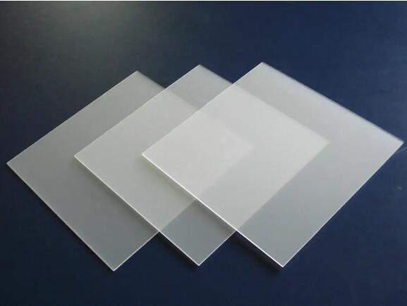 PC擴散板和亞克力板的區別有哪些？