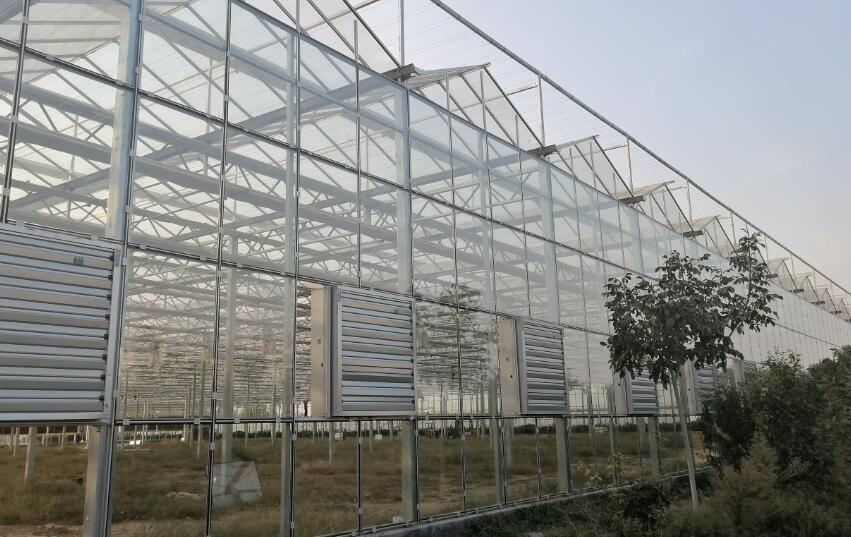 建筑屋頂采光pc板的優點