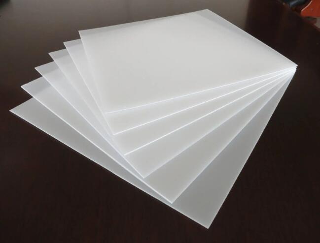 防眩光PC擴散板與傳統PC板的對比