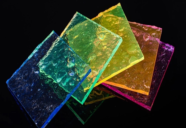 亞克力板多少錢一平方？