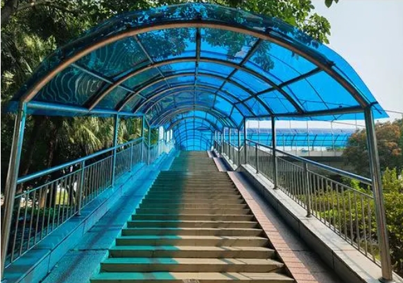 選擇建筑頂棚透明板材時注意哪些