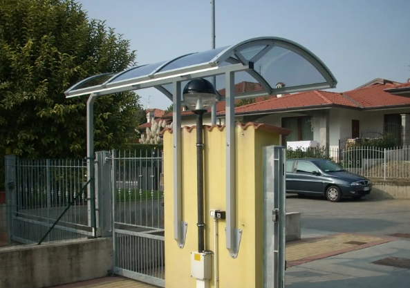 PC耐力板和PVC板的主要區別？