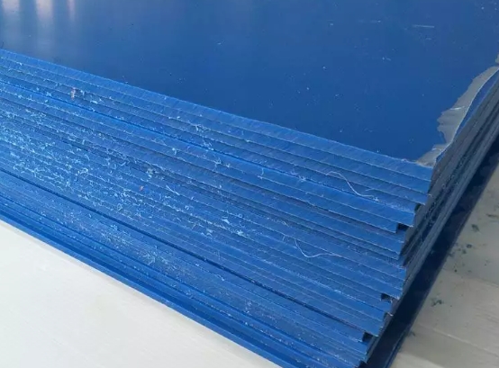 火車車窗和駕駛室擋風板可以用PC板嗎