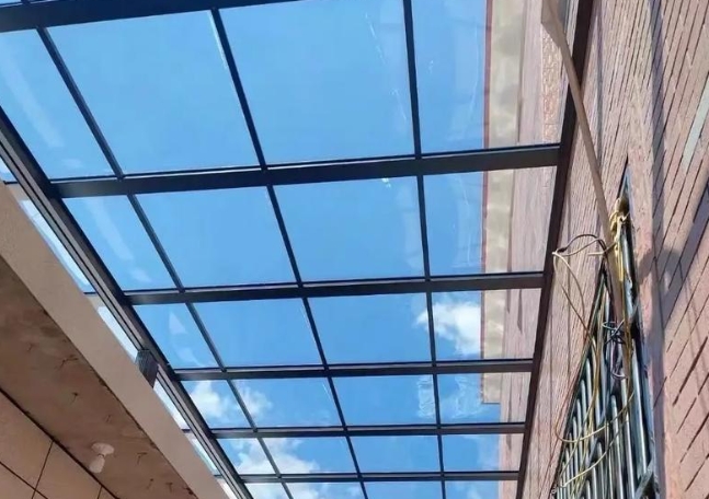 亞克力、PC板、PS板優點和缺點